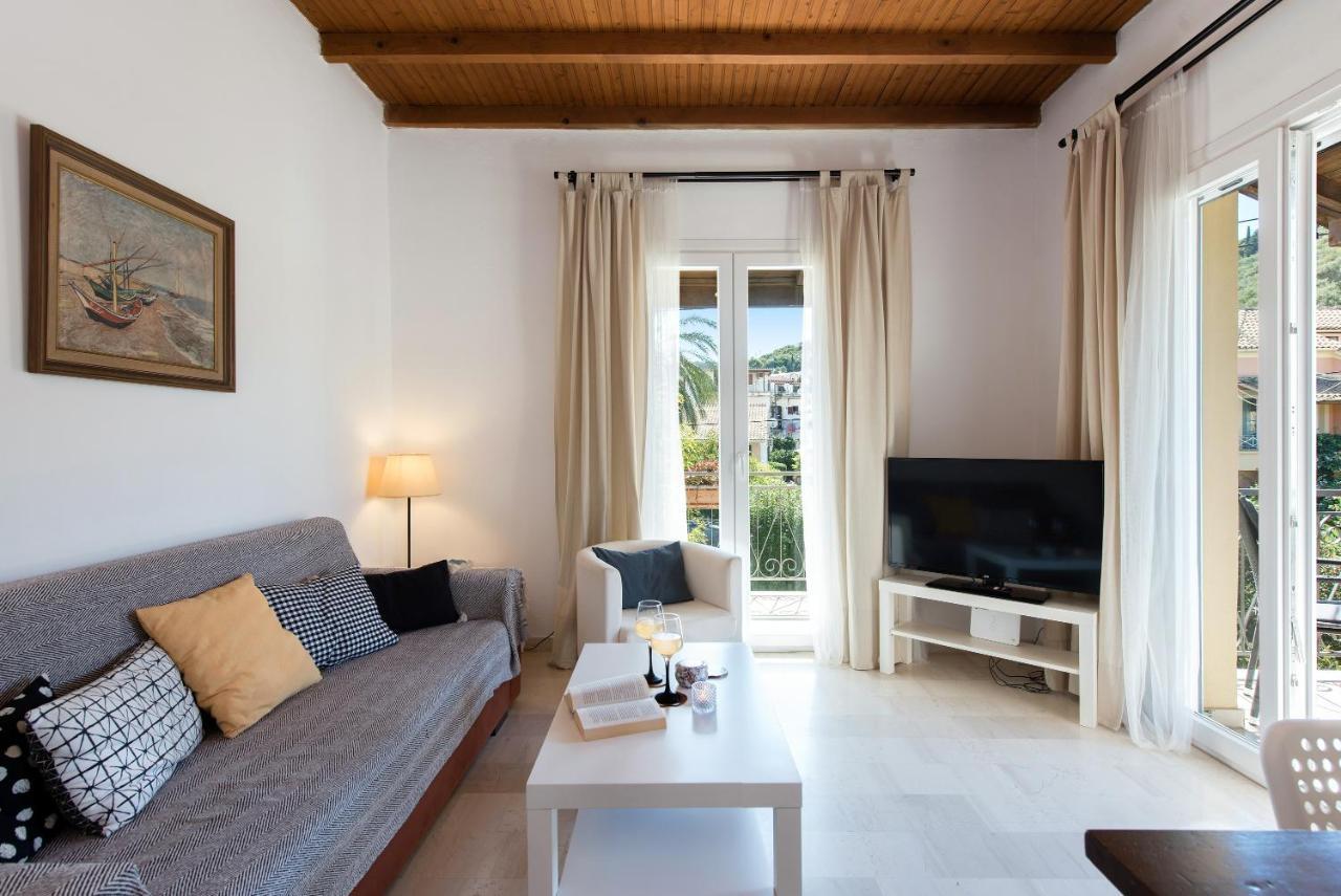 Tati Apartment Kassiopi Buitenkant foto