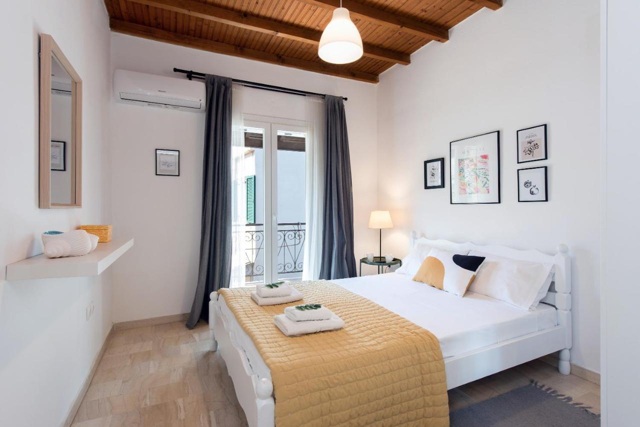 Tati Apartment Kassiopi Buitenkant foto
